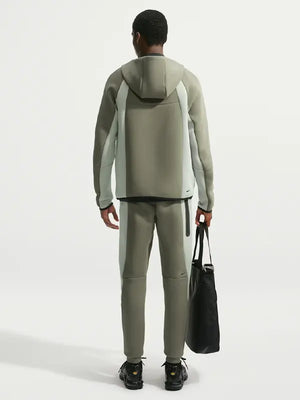 Nike-Tech-Fleece-Colour-Block-Mens-Tracksuit-Back