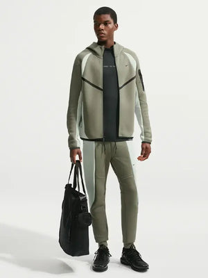 Nike-Tech-Fleece-Colour-Block-Mens-Tracksuit